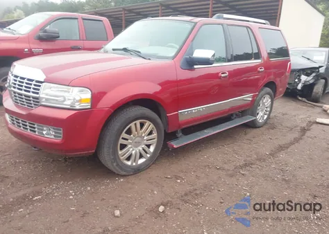 2014 Lincoln Navigator z USA, uszkodzony, nr VIN 5LMJJ2H50EEL06499